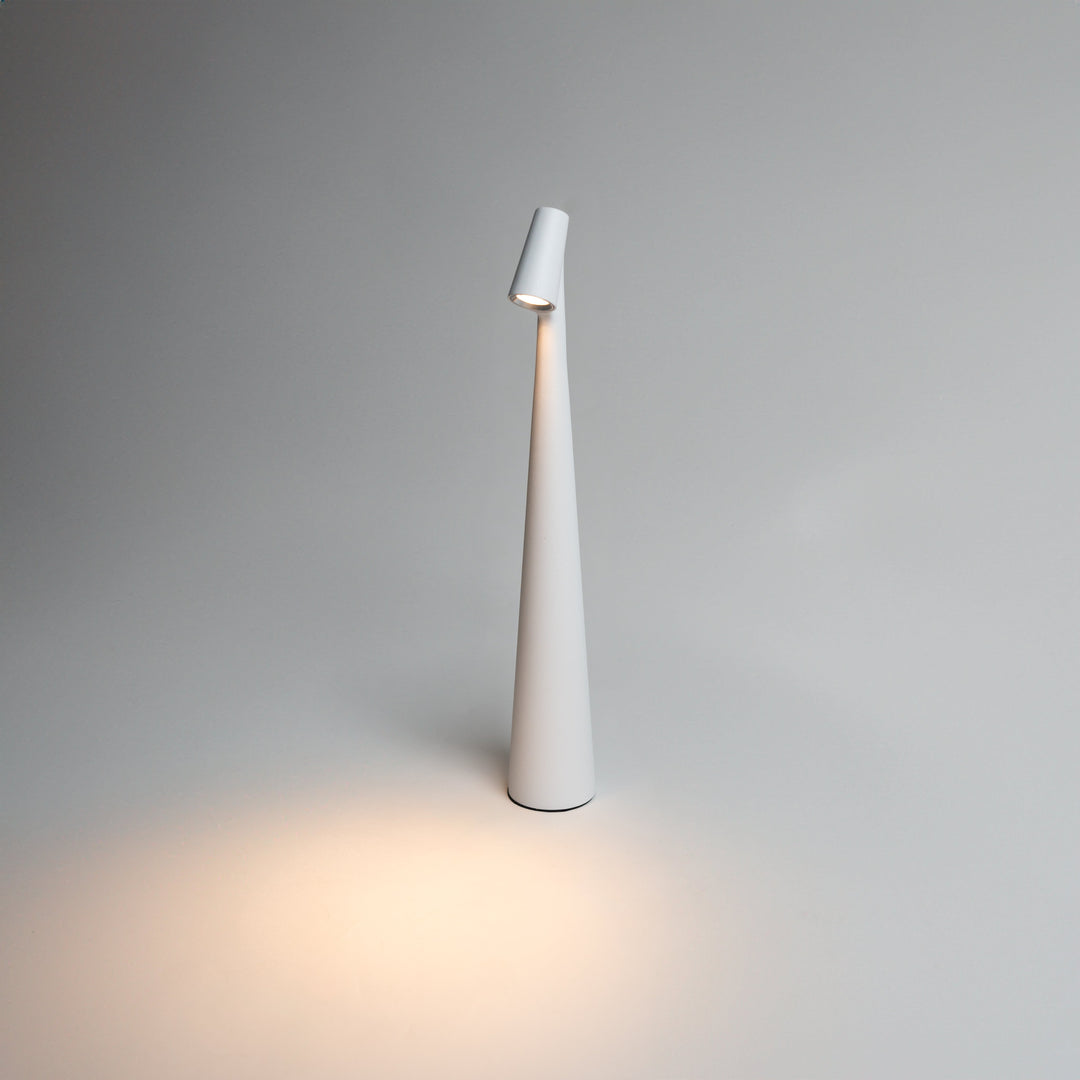 LumiSlim – Rechargeable LED Table Lamp in Style Bowlift