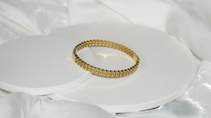 WealthMagnet Bracelet – Luxury Bracelet for Success Bowlift