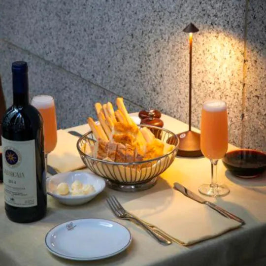 Wireless LED table lamp - ModernLumin | Bowlift