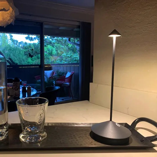 Wireless LED table lamp - ModernLumin | Bowlift
