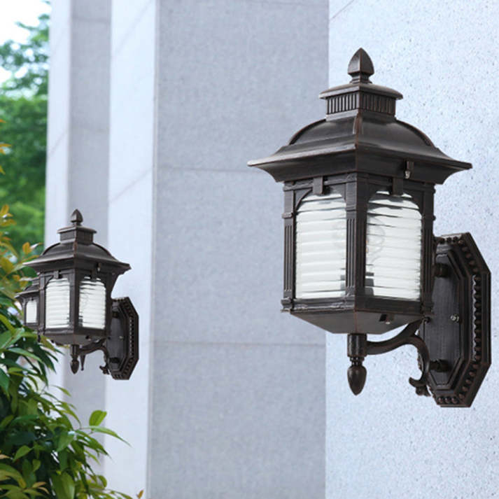 BowLift | Antique Wall Light Outdoor Black