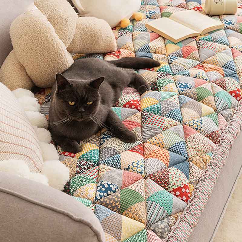 BowLift | Elegant sofa protection with a natural touch