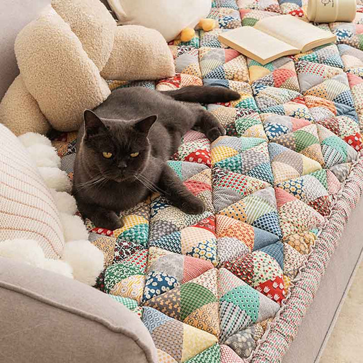 BowLift | Elegant sofa protection with a natural touch