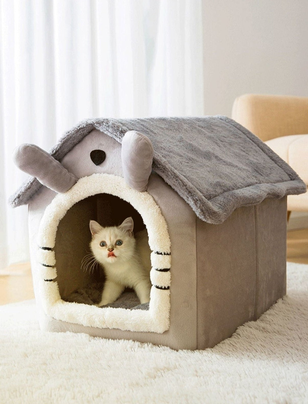 Cosy Animal House for your Pet Bowlift