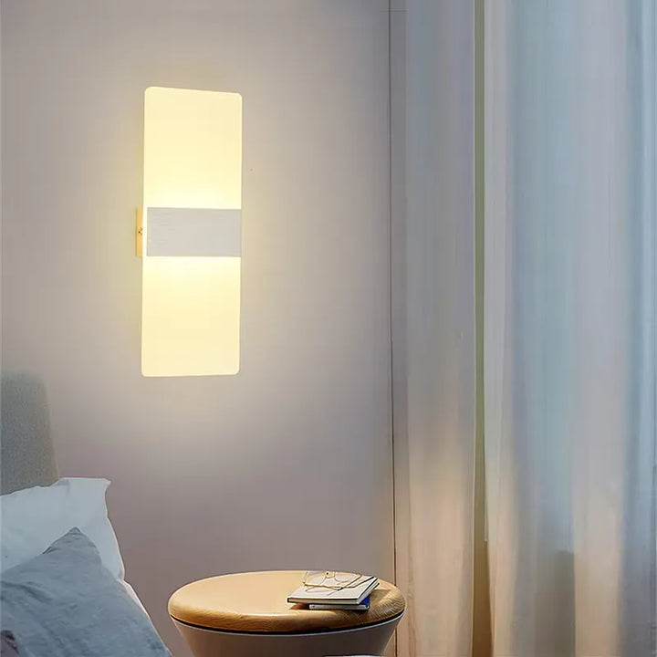 BowLift | SoftBeam – Streamlined Wall Lamp Perfect for Bedrooms