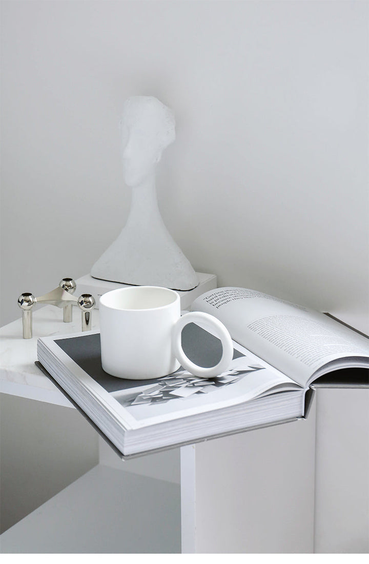 Ares Cup – Minimalist Porcelain Mug Bowlift