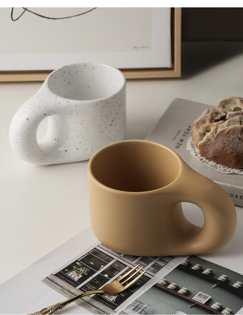 Timeless Elegance - Minimalist Porcelain Cup and Saucer Set Bowlift