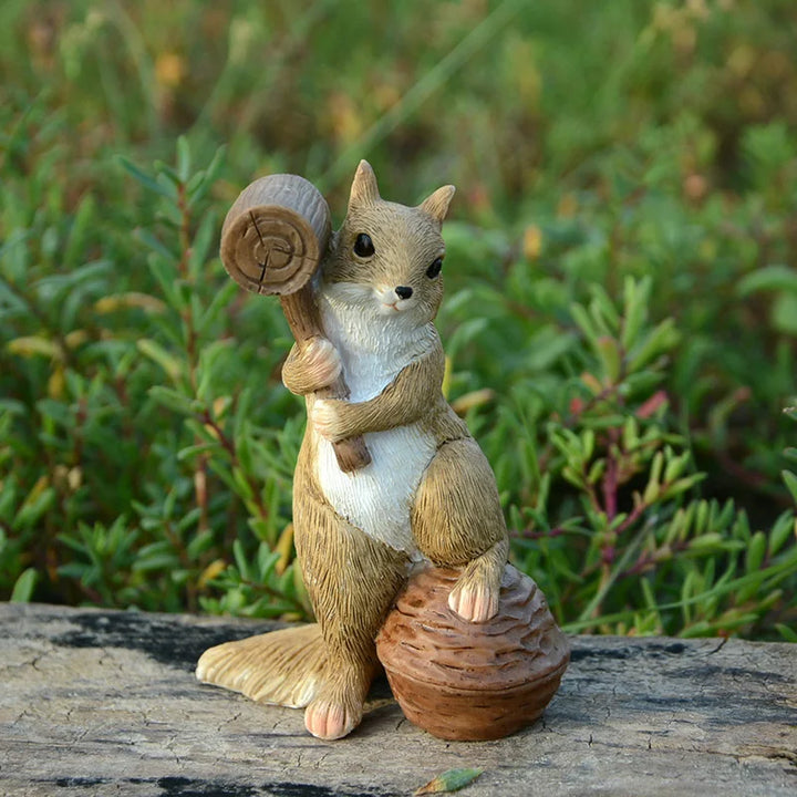 BowLift | NutCharm – The decorative squirrel with heart!