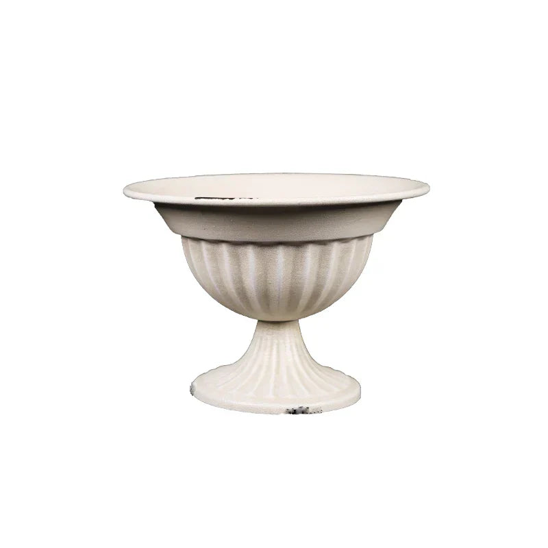 BowLift | European Vintage Chalice Vase Made of Iron