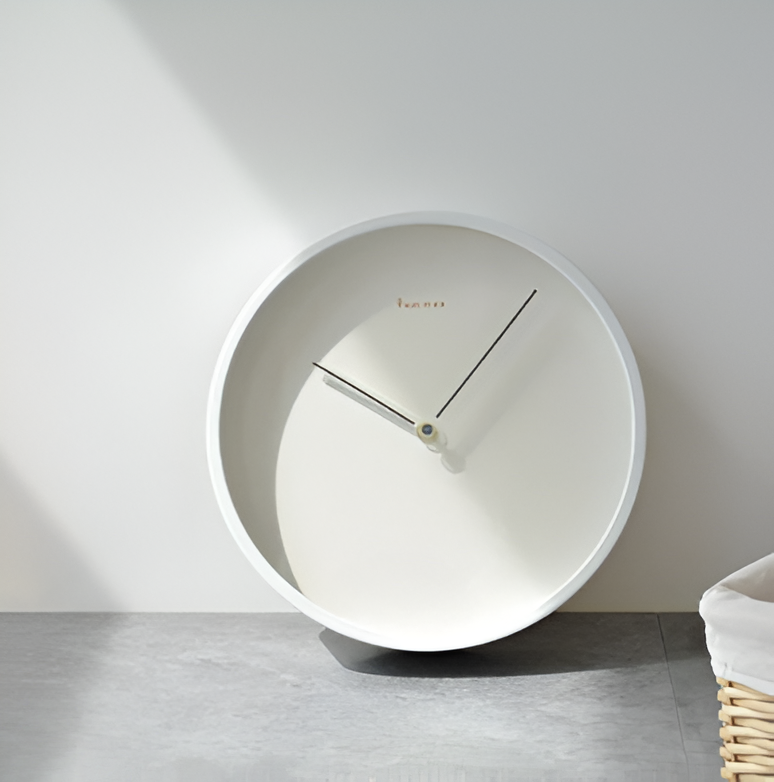 BowLift | Circ O'Clock – Modern Wall Clock Black with Silent Movement
