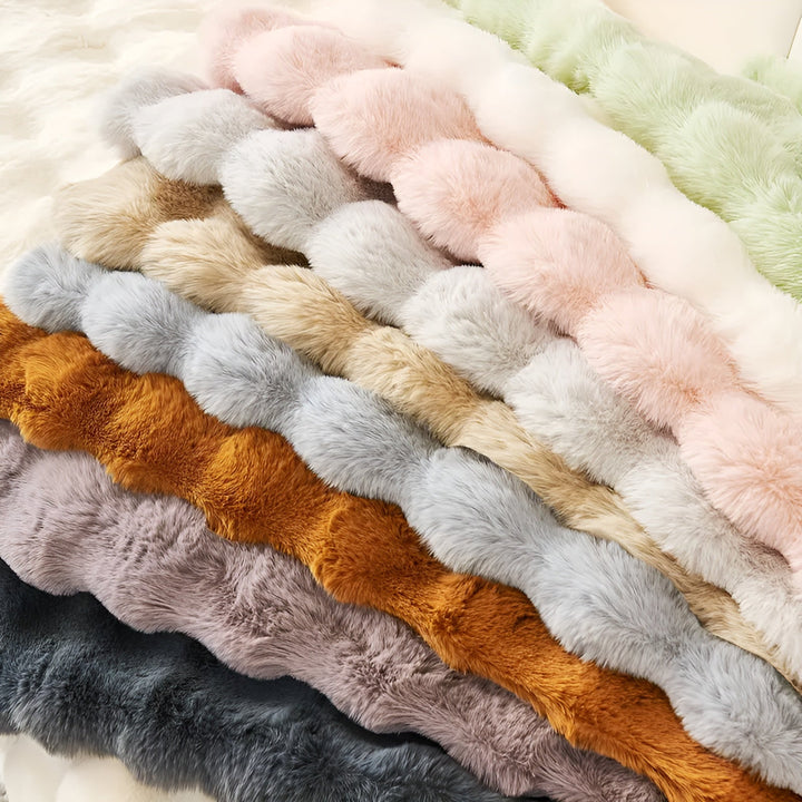 BowLift | Luxe Cover | Sofa protection for pets made of plush