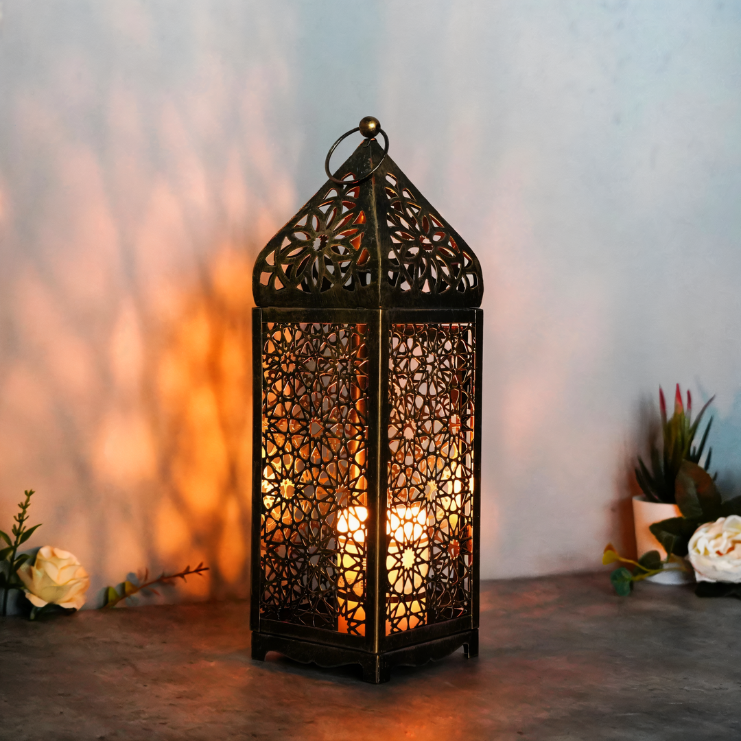 BowLift | Decorative Iron Candle Holder with Arabesque Pattern