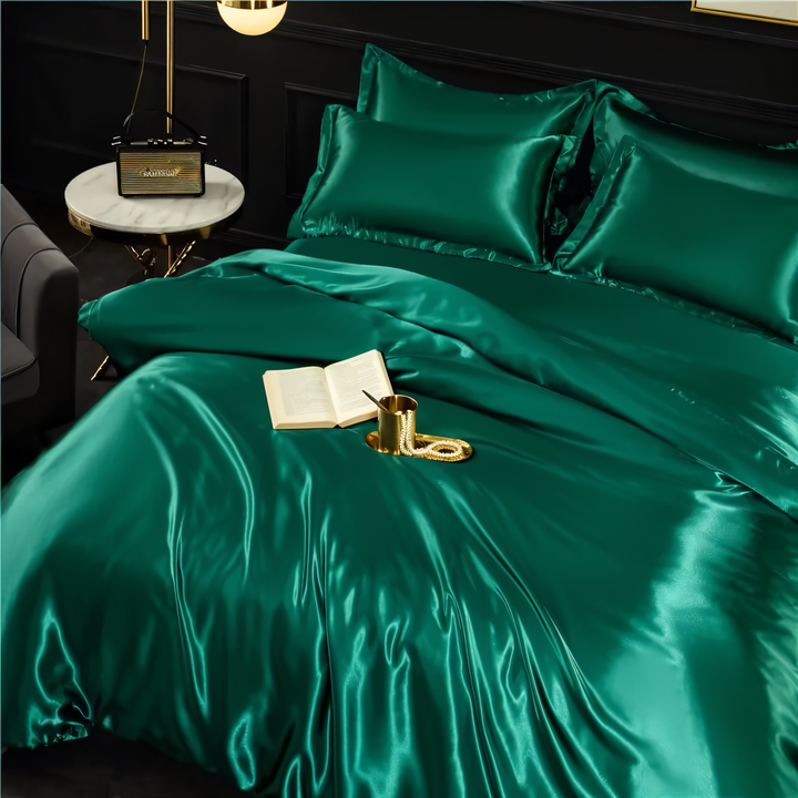 BowLift | PLUSHORA - SilkCloud Duvet - Premium Breathable Silk Bedding