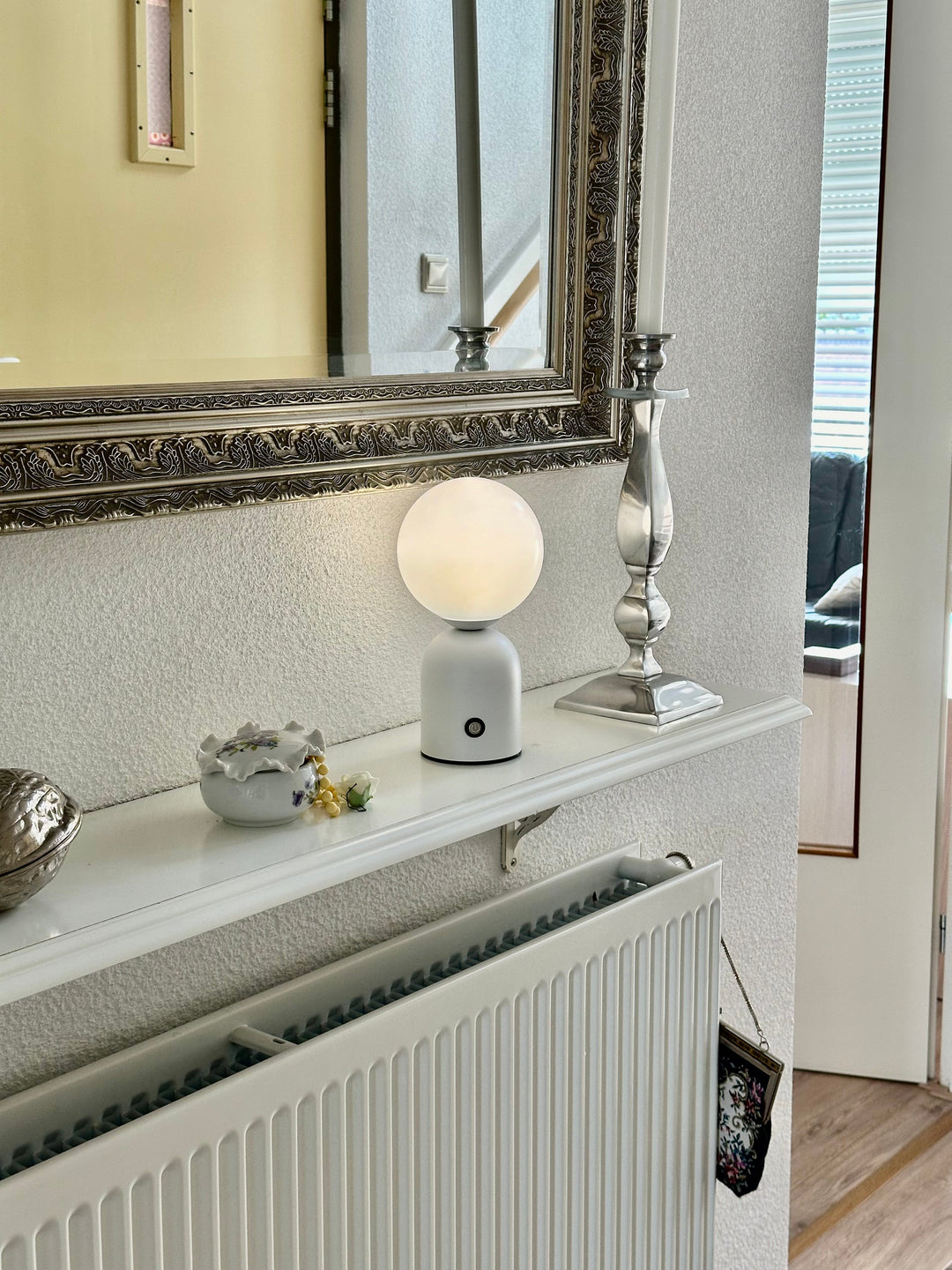 Serenity Light - Calming LED Table Lamp for Home Bowlift