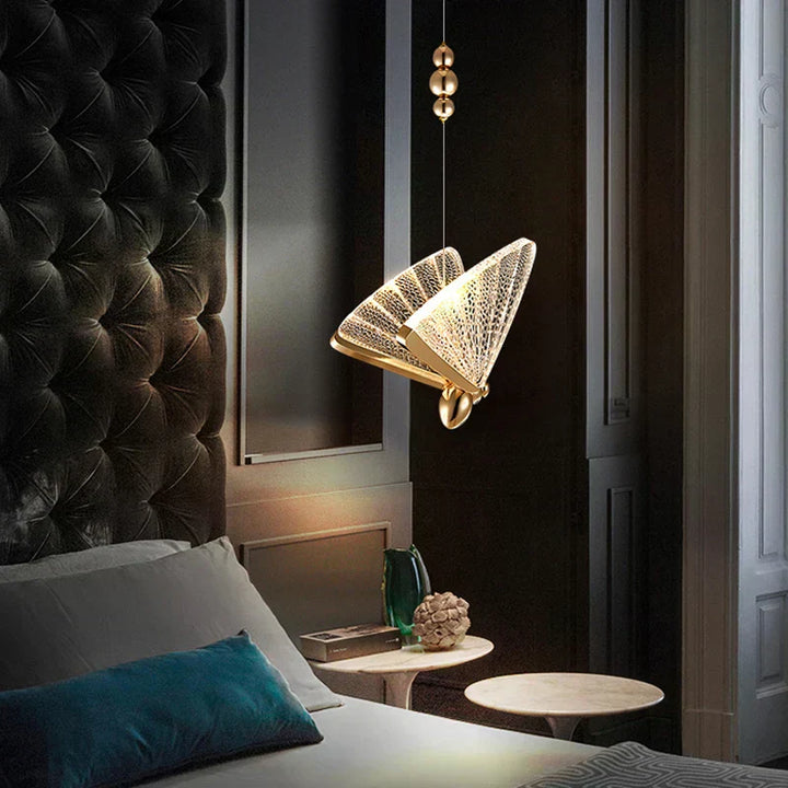 BowLift | FlutterGlow – Artistic Butterfly-Shaped Pendant Lamp