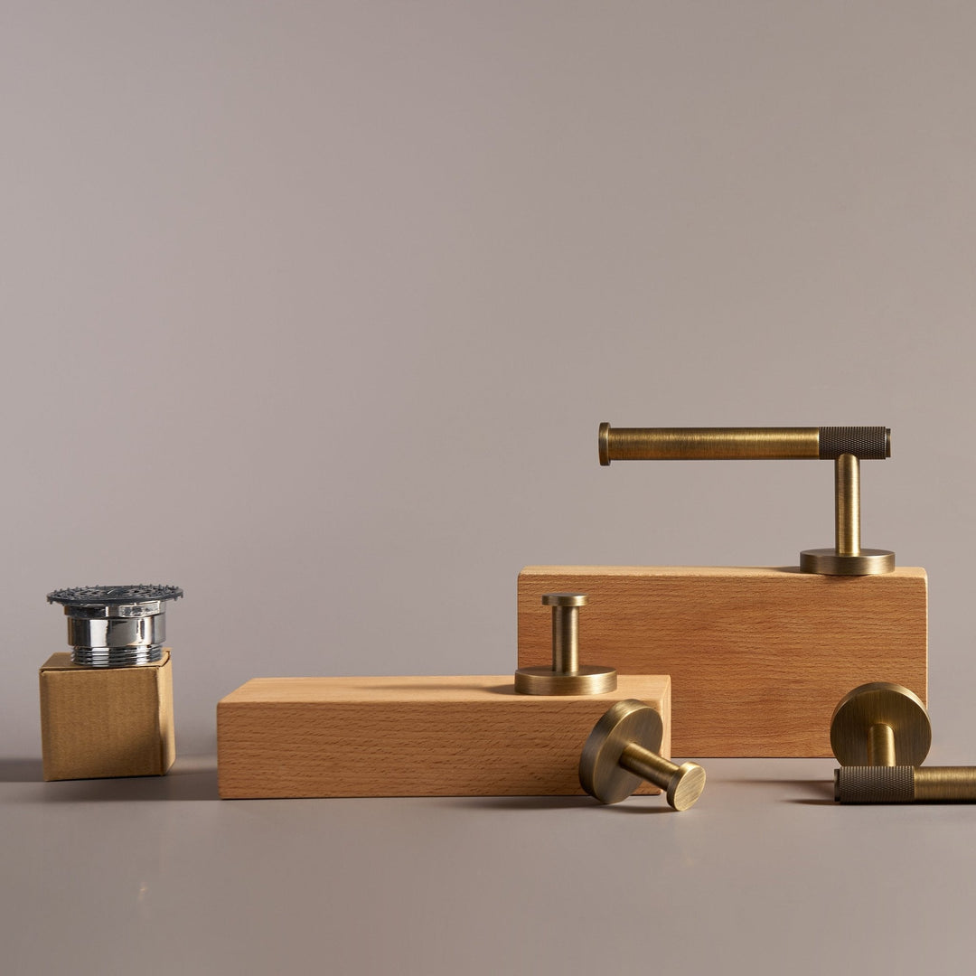 BowLift | KRAM | Solid Brass Toilet Paper Holder Modern Elegant