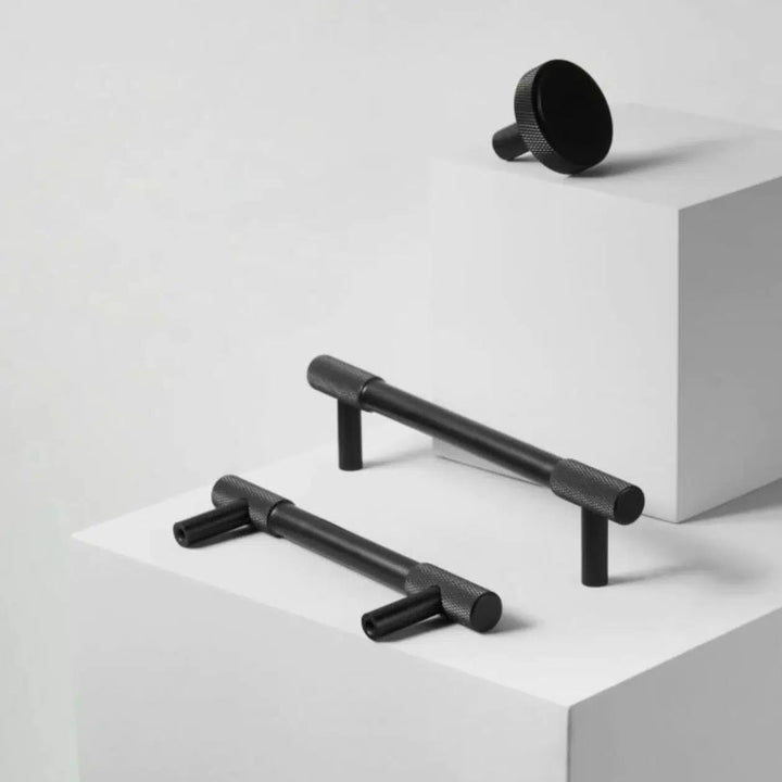 BowLift | Knurled Tips | Brass Furniture Handle for Kitchen Cabinets