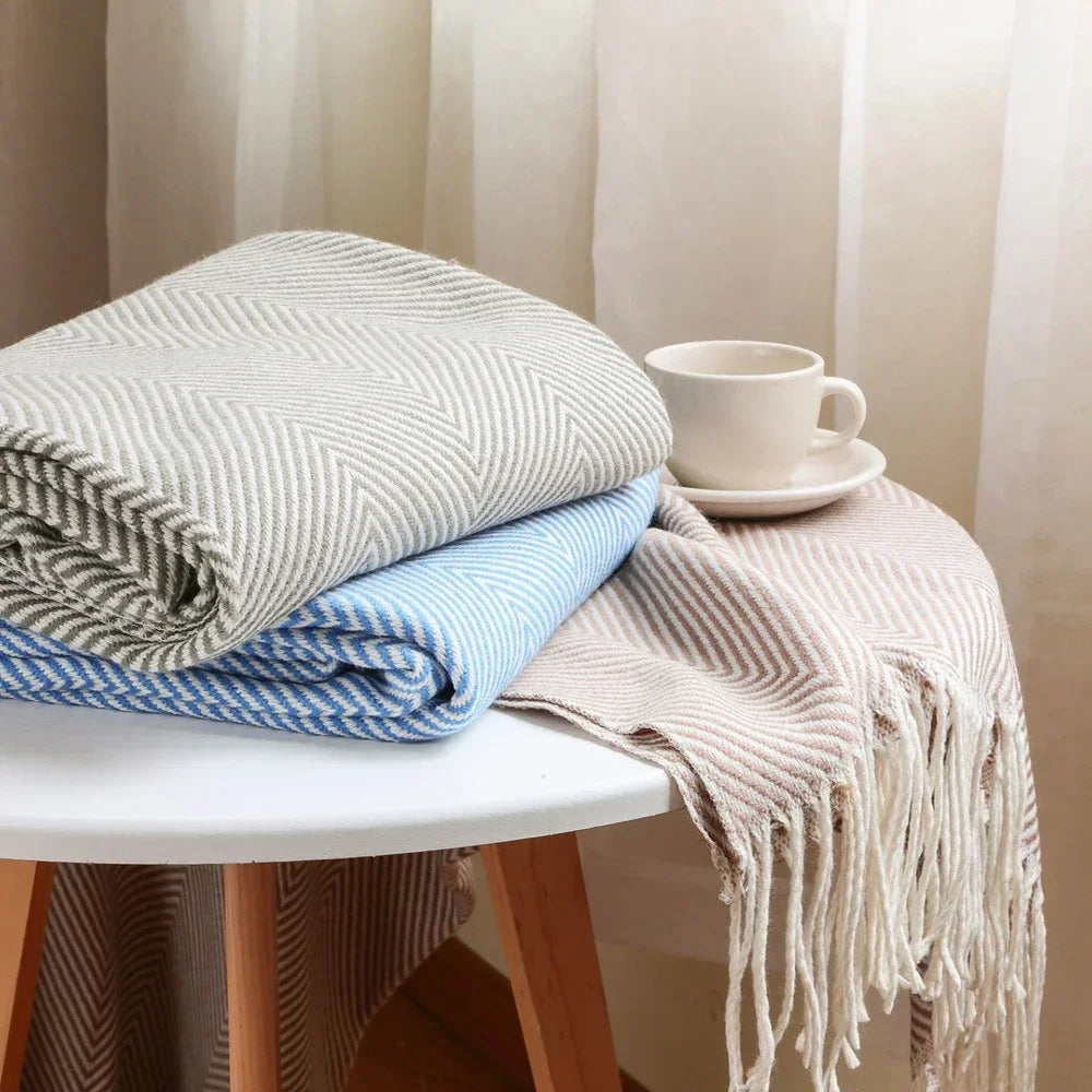 BowLift | Cuddle Blanket | Soft, Cozy Blanket for Sofa and Bed