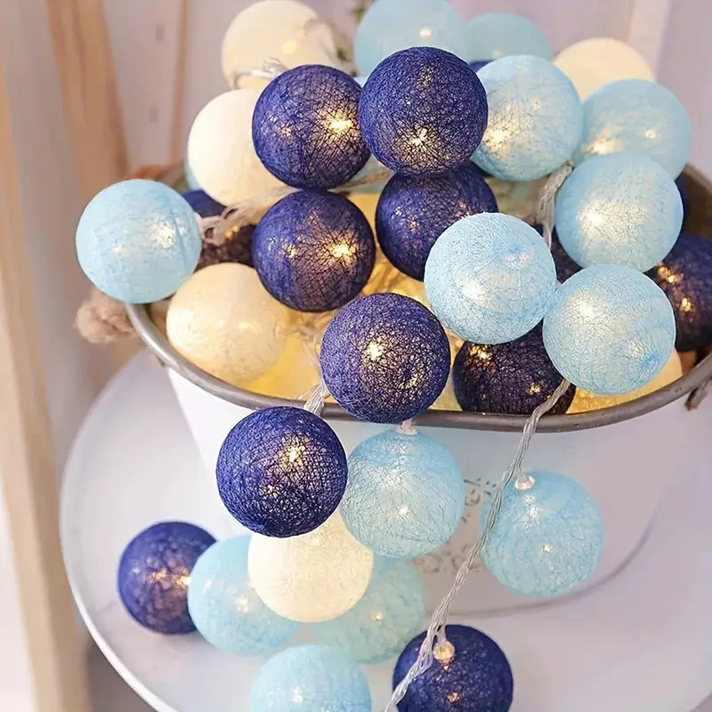 BowLift | LED string lights | Ball lights for festive occasions