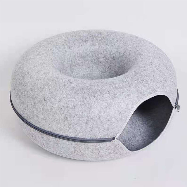 BowLift | Cozy Donut Cat Bed – Plush Material, Non-Slip Bottom, 20-Inch Diameter, Ideal for Relaxation and Play
