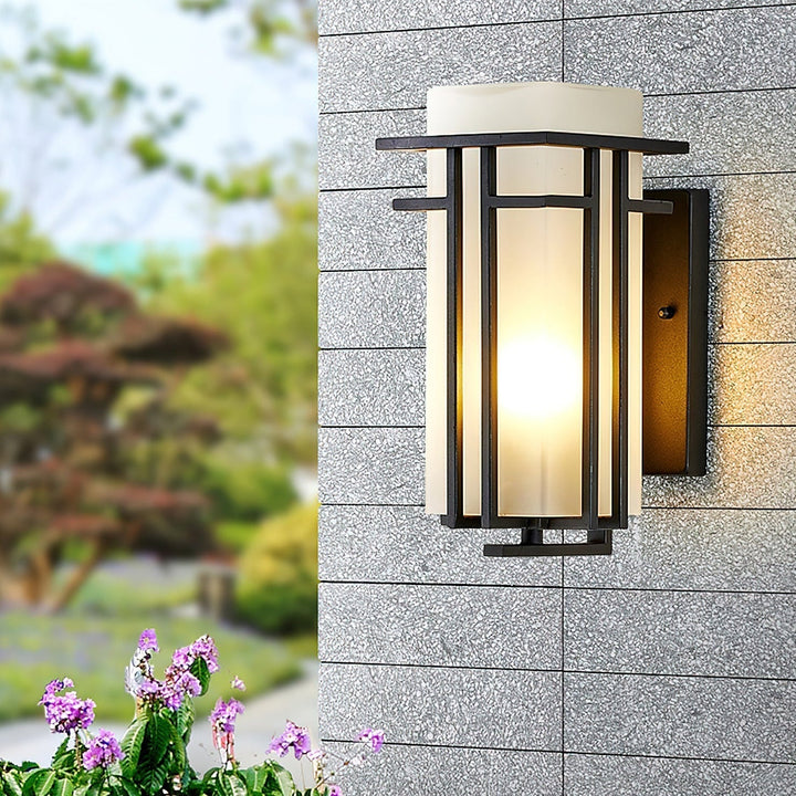 BowLift | Linden Wall Light | Outdoor Lamp in Retro Design