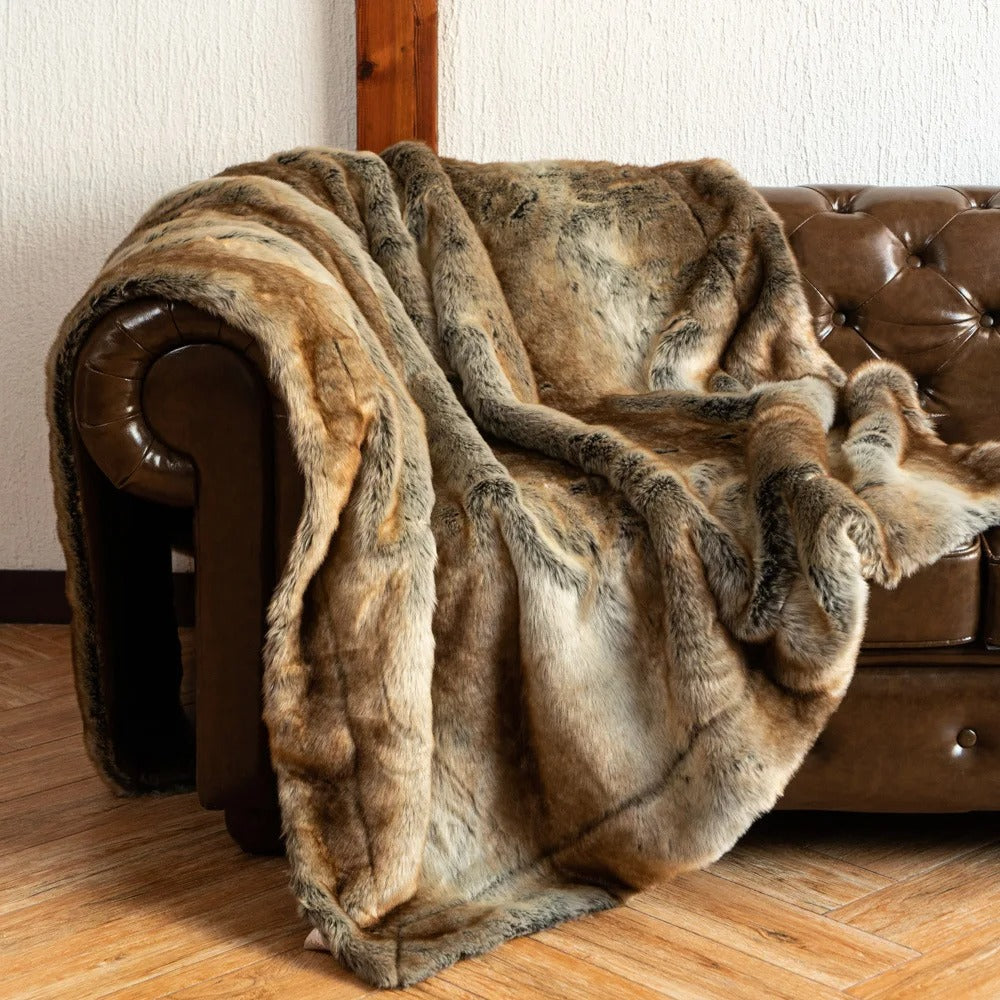 BowLift | Luxurious Faux Fur Blanket | Cozy Blanket for Home
