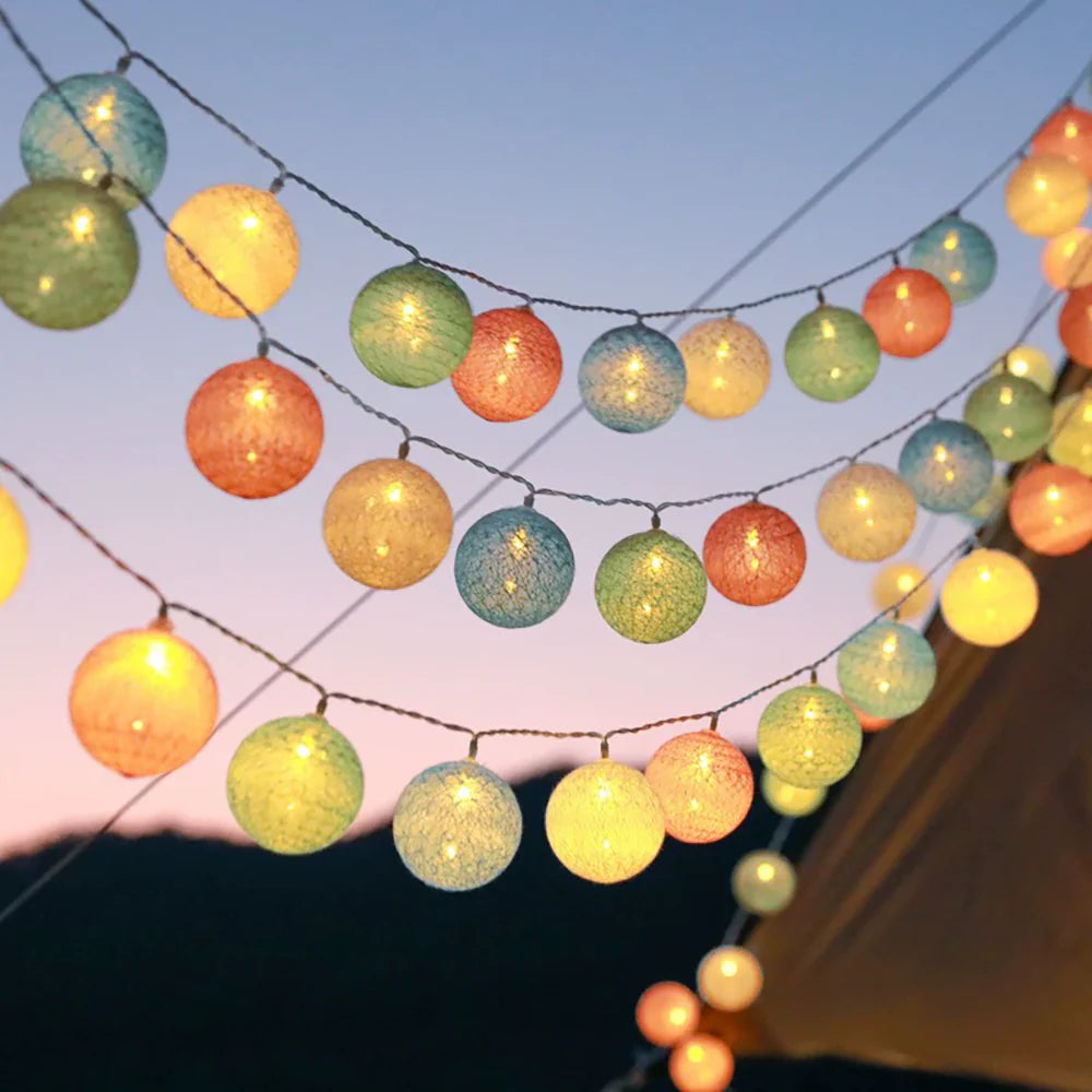 BowLift | Cotton Ball Garland