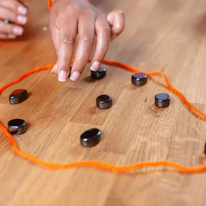 BowLift | Magnetic chess game for travelling & strategy