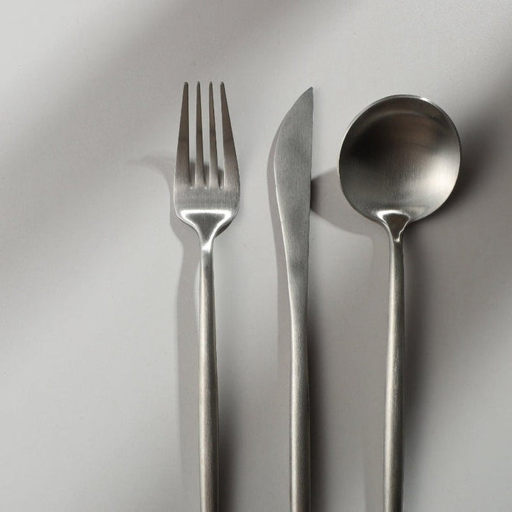 BowLift | Minimalist Flatware Set – 20-Piece Titanium-Coated Stainless Steel Cutlery | Modern Matte Finish for Elegant Dining