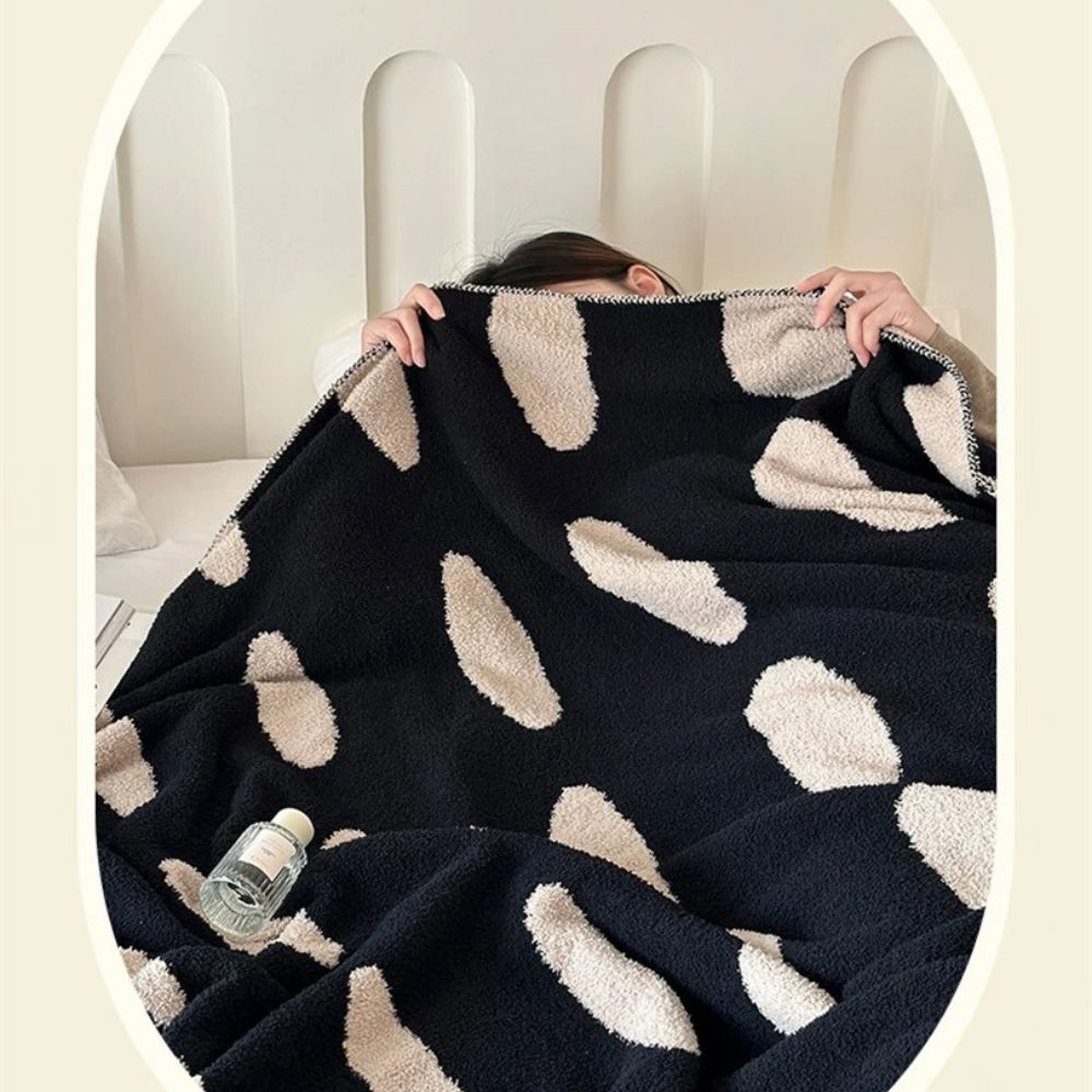 BowLift | Modern Polka Dot Fleece Blanket