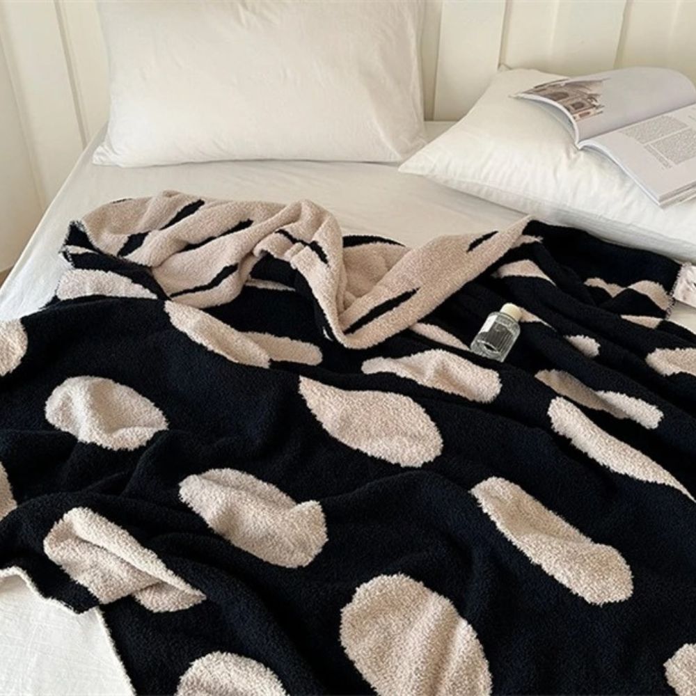 BowLift | Modern Polka Dot Fleece Blanket
