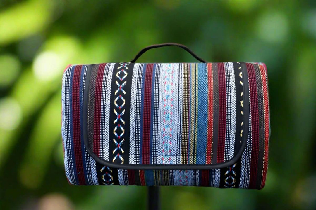 BowLift | Waterproof picnic mat in ethnic style for camping & outdoor comfort