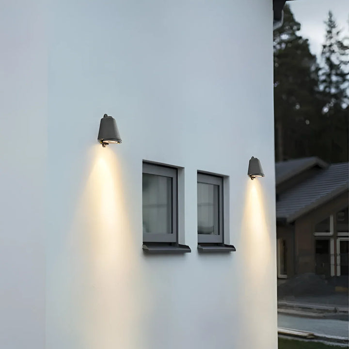 BowLift | Minimalistic LED Outdoor Wall Lamp