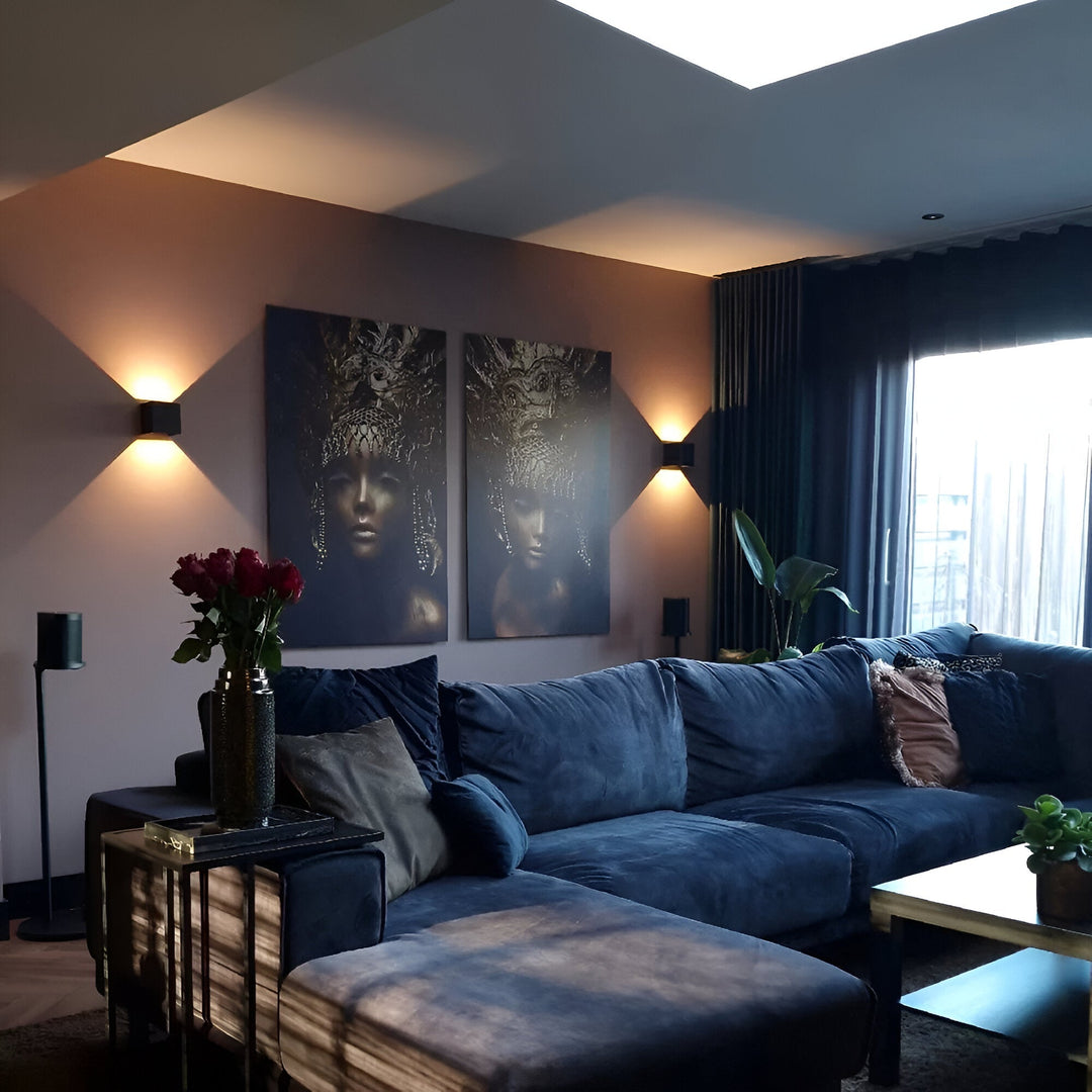 BowLift | Nordic WallLight | Minimalistic LED Wall Lamp