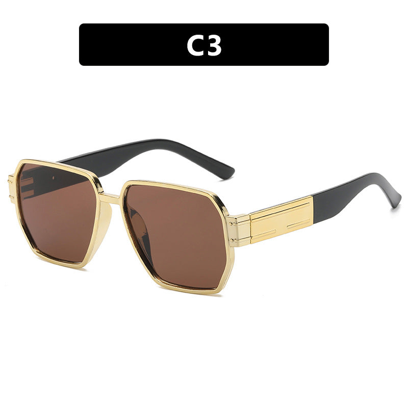 Ladies elegant sunglasses with striking geometric frame Bowlift