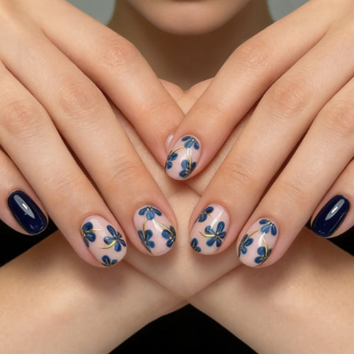 Artificial nails with elegant flower design Bowlift