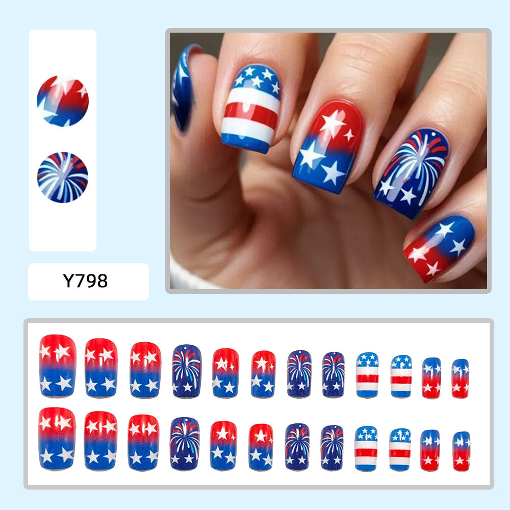 Artificial nails in patriotic star and stripe design Bowlift