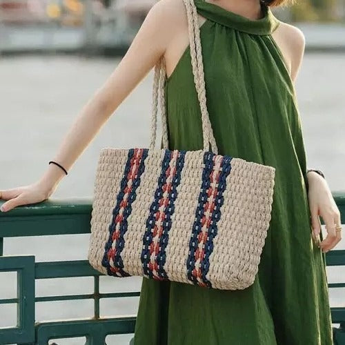Handbag Made of Braided Natural Material with Colorful Accents Bowlift