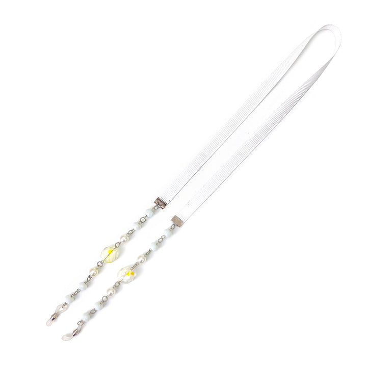 Beaded Eyewear Holder Bowlift