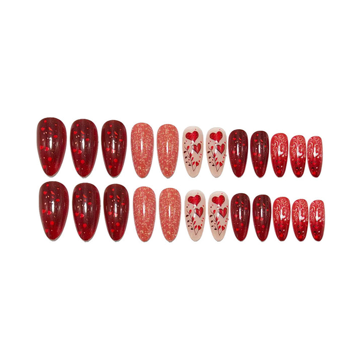 Artificial nails with heart design Bowlift
