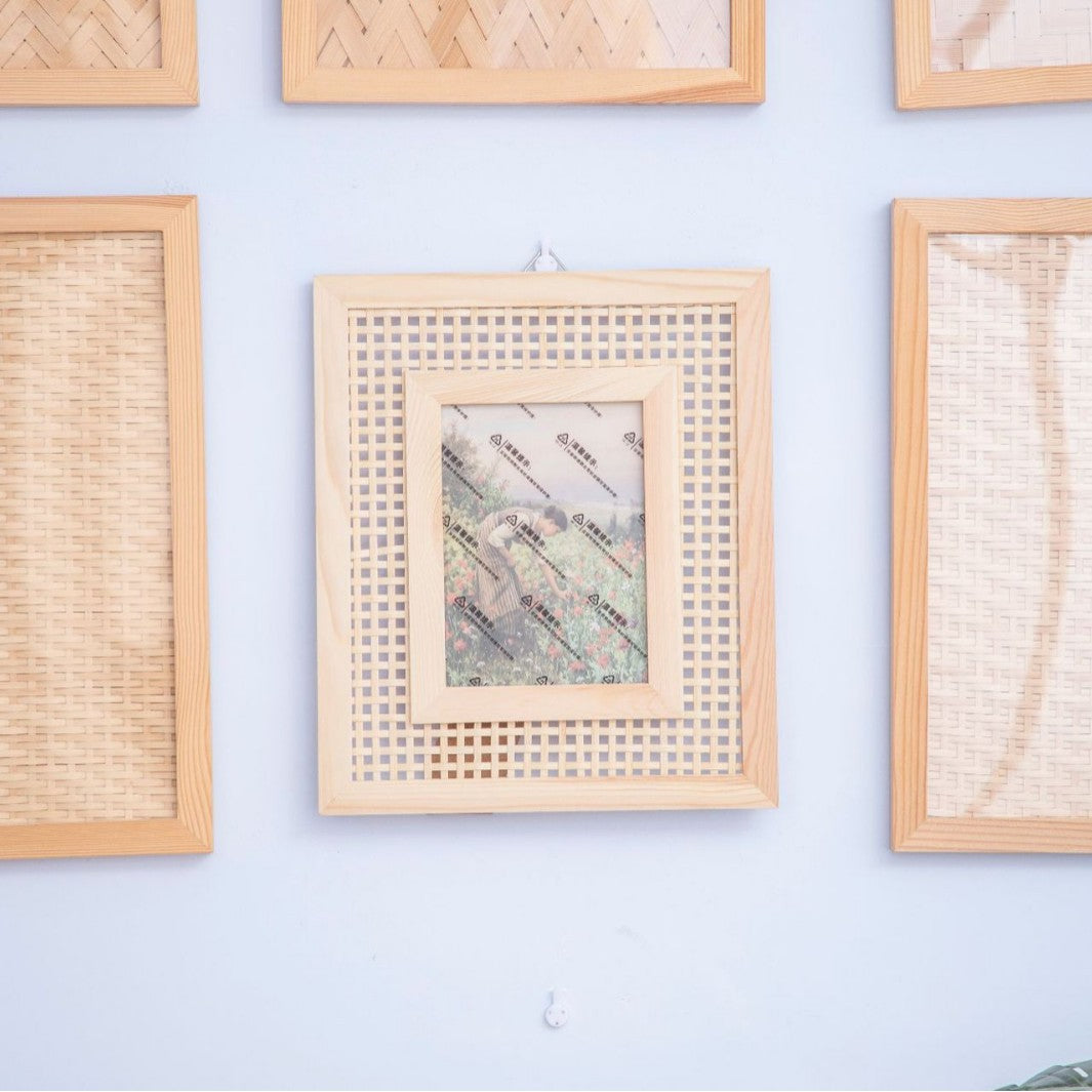 Decorative Natural Wood Photo Frame Bowlift