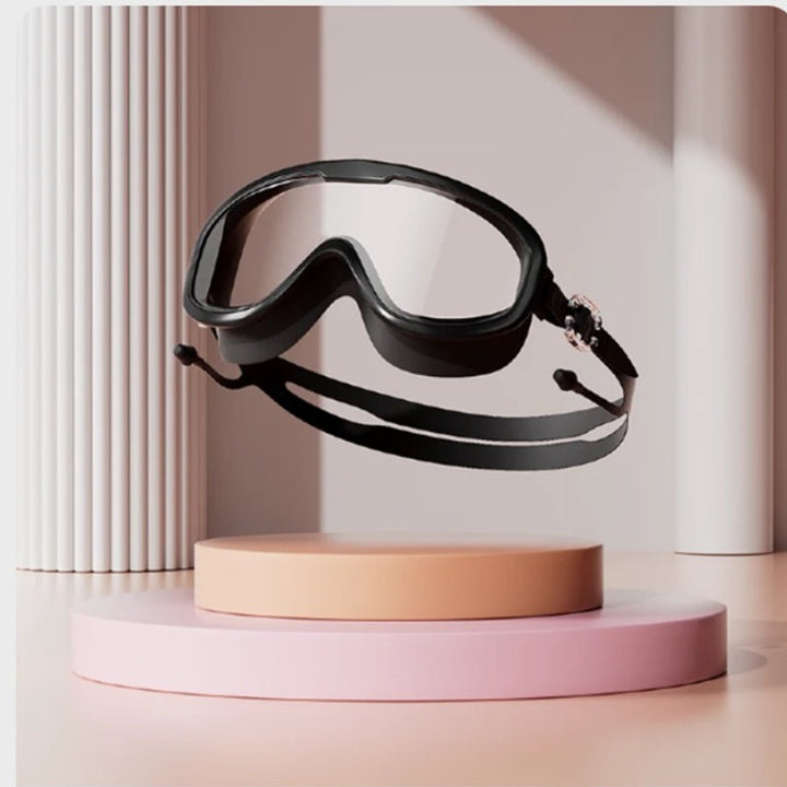 Snorkel mask with comprehensive field of view and comfortable silicone details Bowlift