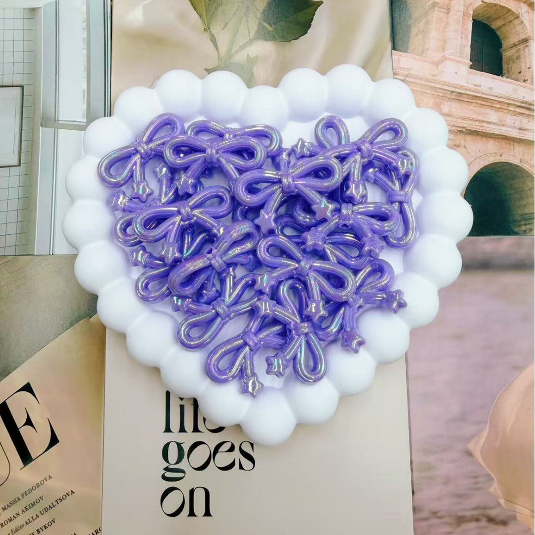 Decorative Heart-Shaped Bow Holder Bowlift