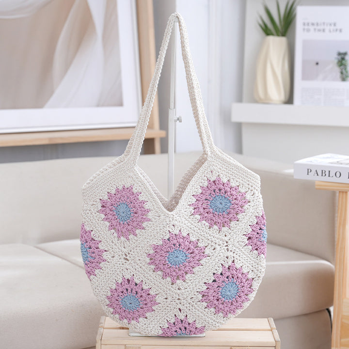 Crochet shopper with floral patterns Bowlift
