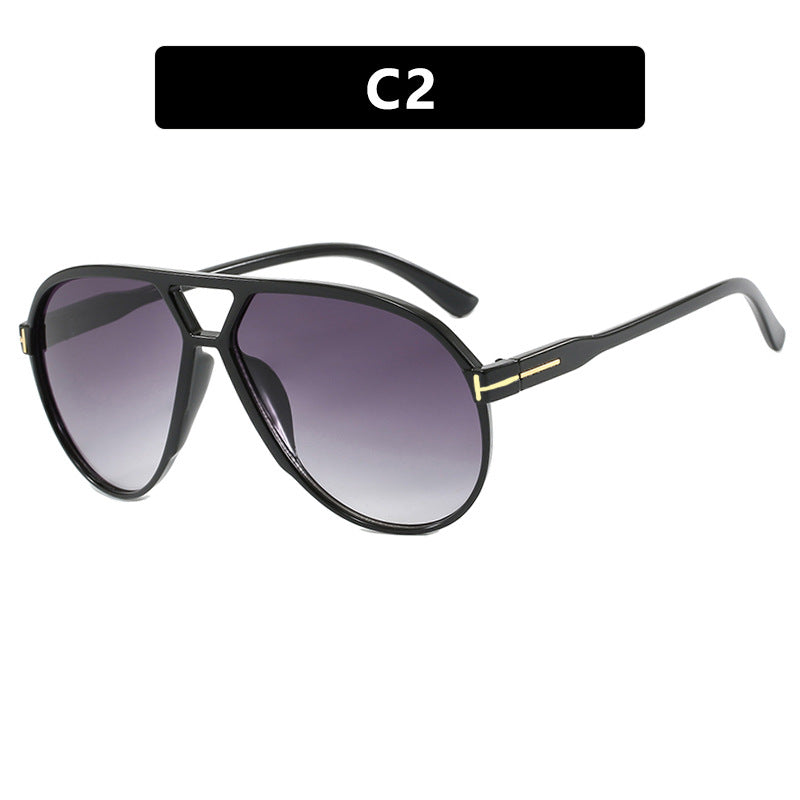 Women's fashionable sunglasses in stylish pilot look Bowlift