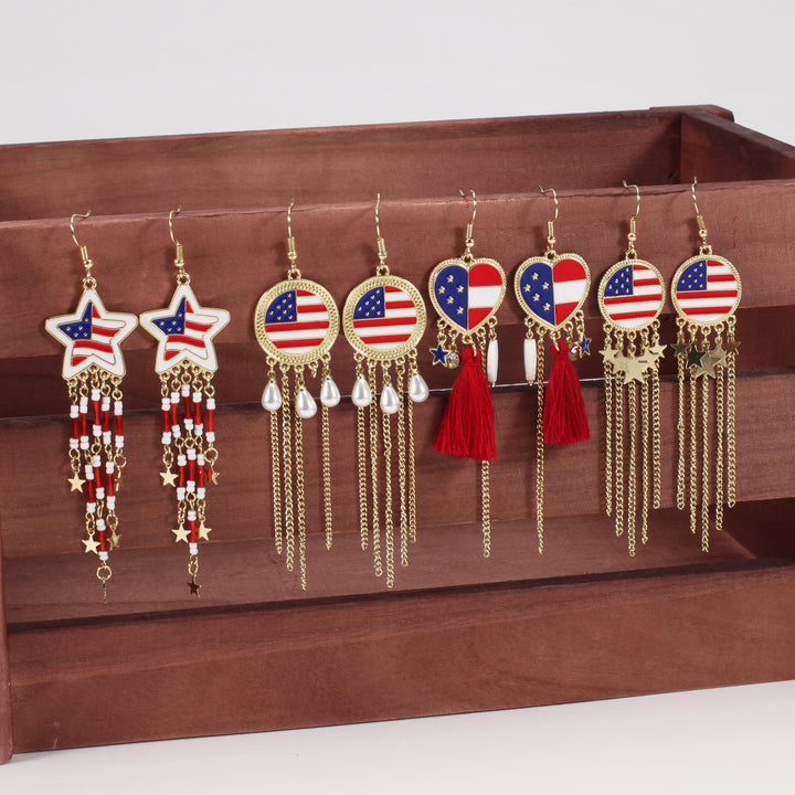 Women’s dangling earrings with enameled medallion and pearl fringes Bowlift