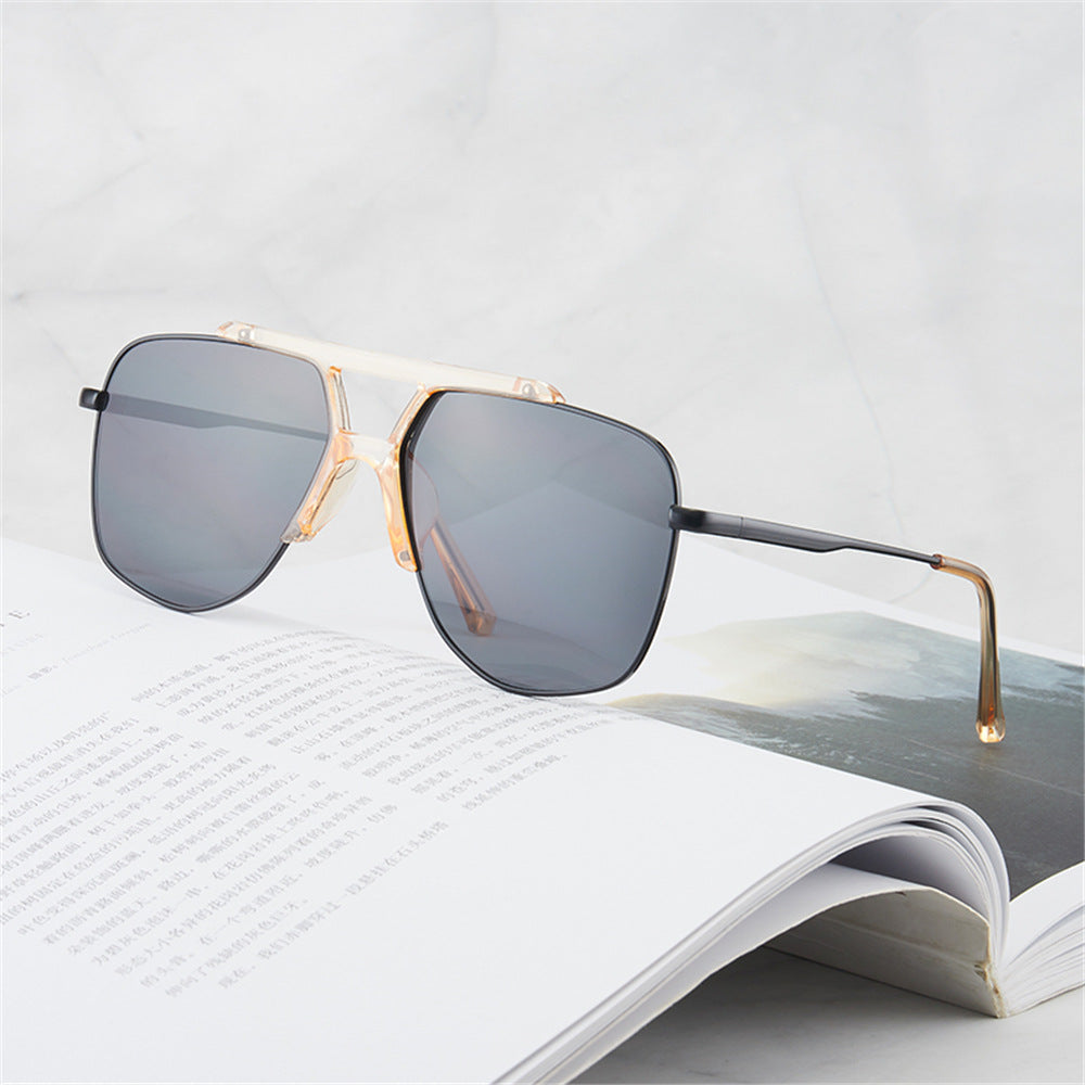 Stylish Aviator Sunglasses Bowlift