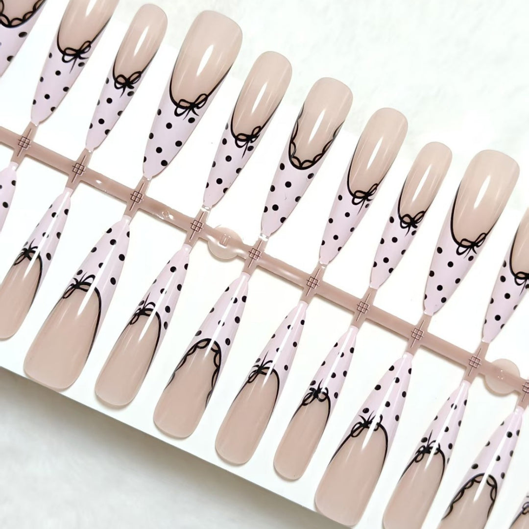 Trendy Nail Art Bowlift