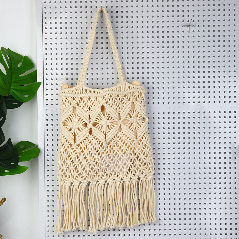 Handcrafted macrame bag with tassels Bowlift