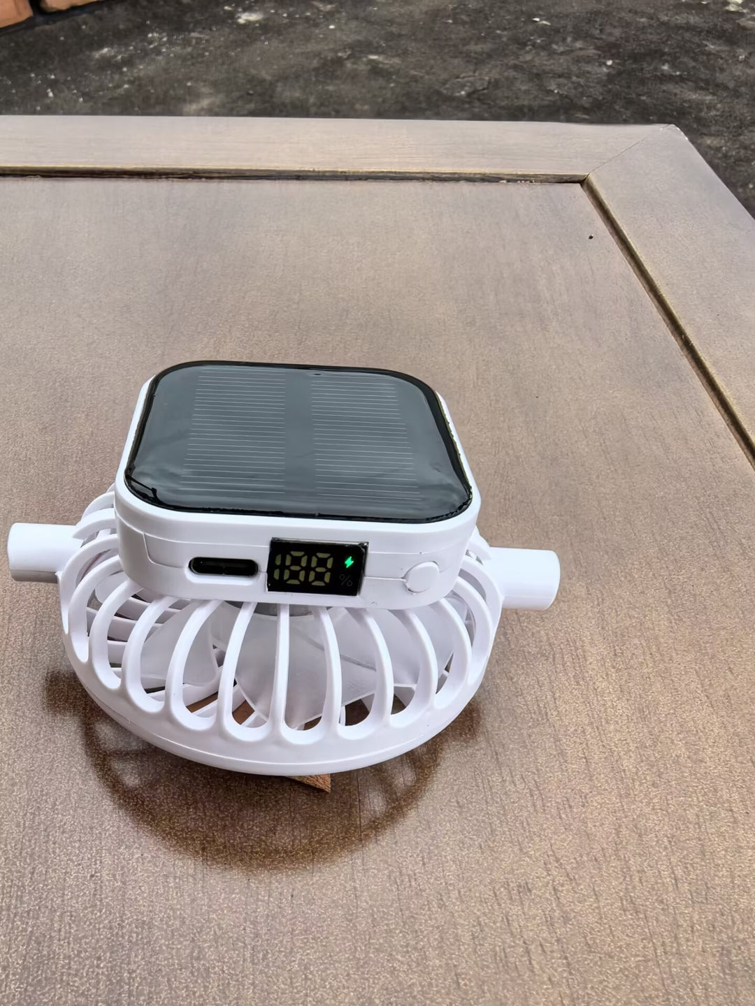 Solar-powered mini fan with digital battery level indicator and USB-C charging port Bowlift